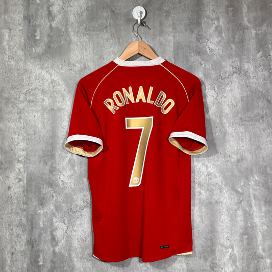 Manchester United 2006/07 Home Shirt Ronaldo #7 - Small